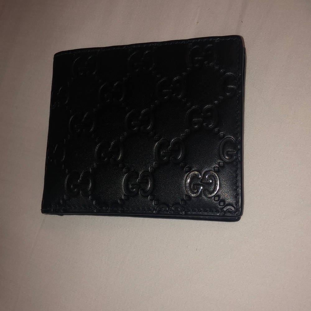 Gucci Signature wallet